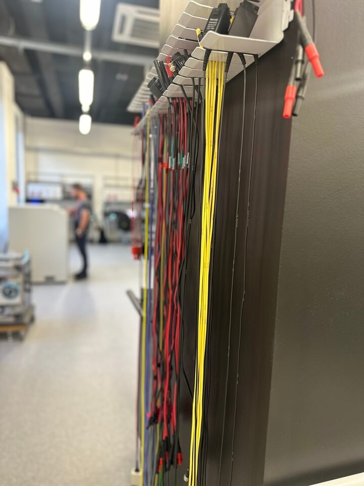 Lab cables